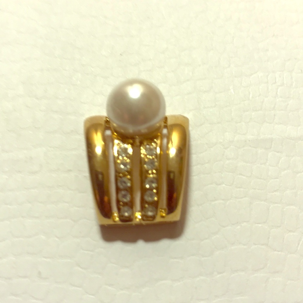 Pearl /crystal fashion pendant- bundle me!
